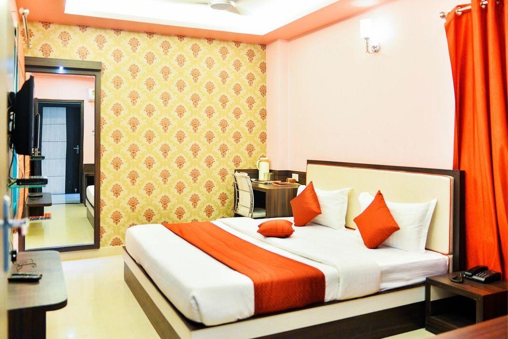 Hotel Janki International By Keymagics Benares Buitenkant foto