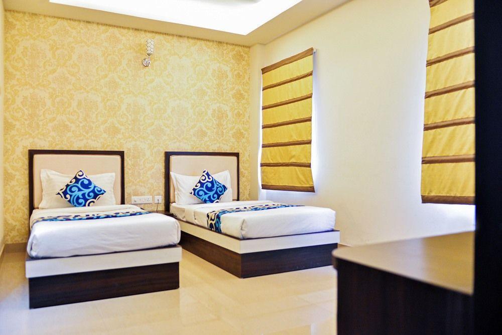 Hotel Janki International By Keymagics Benares Buitenkant foto