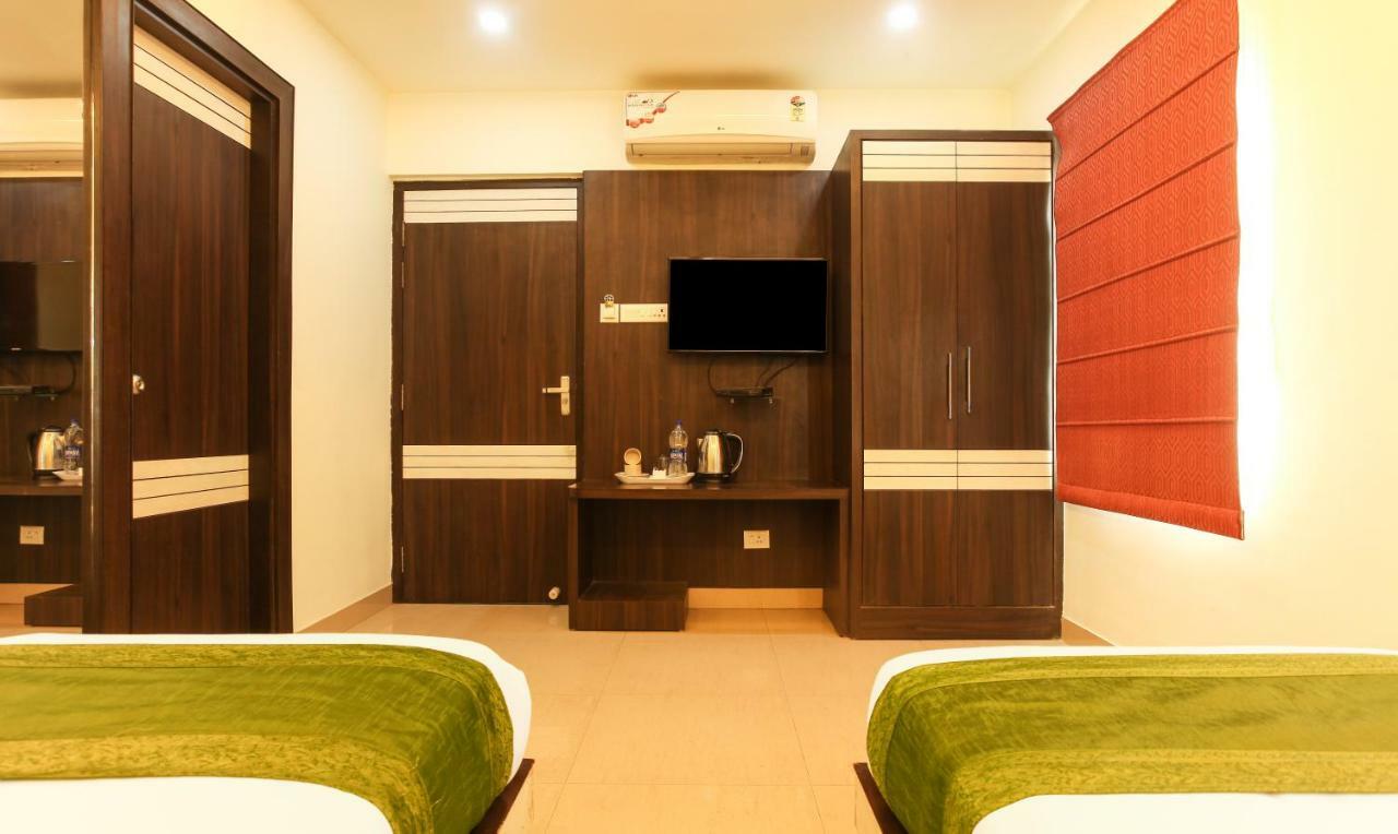 Hotel Janki International By Keymagics Benares Buitenkant foto